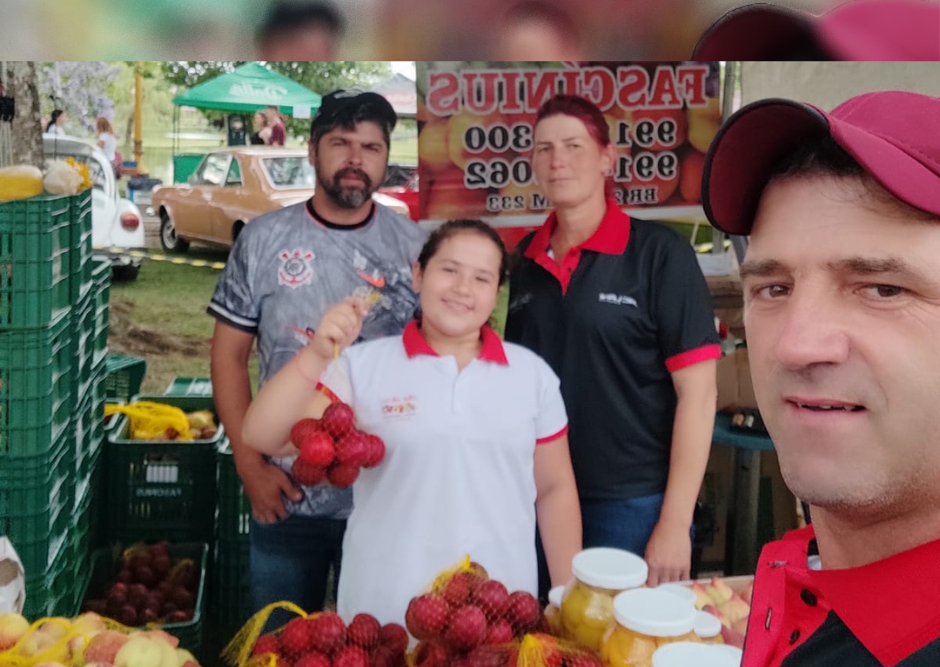 Após anos trabalhando na fruticultura, casal de Irati investe na formação do próprio pomar